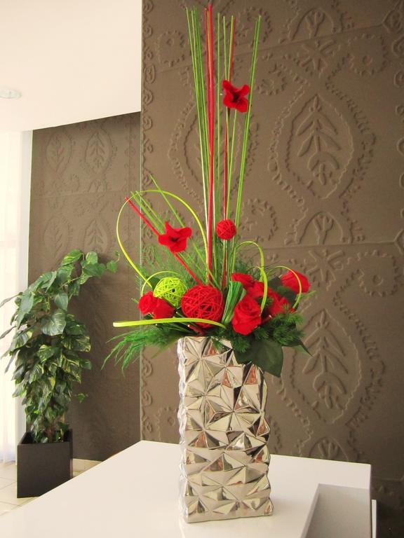 Lagrange Aparthotel Toulouse Saint-Michel Buitenkant foto